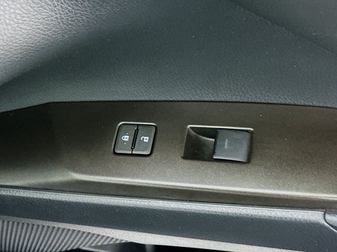 Used 2023 Toyota Camry SE FWD image 28