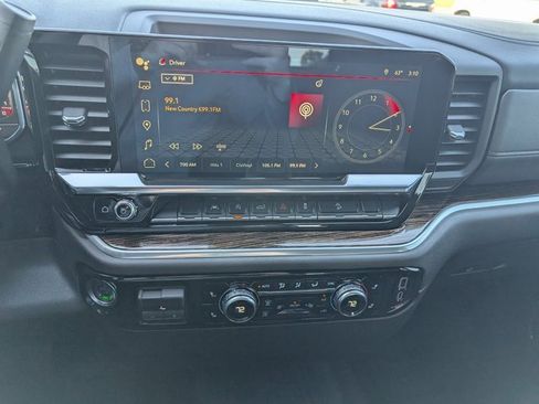 Used 2025 GMC Sierra 1500 Elevation image 15