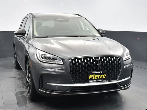 New 2025 Lincoln Corsair Reserve image 2