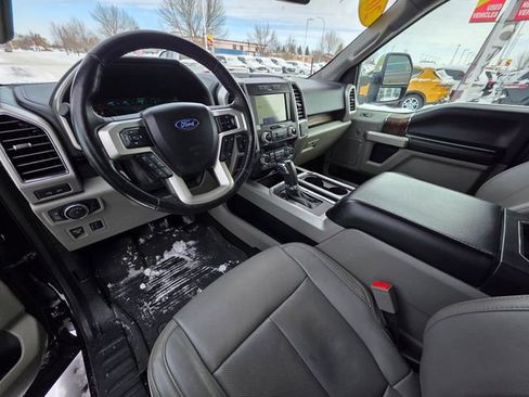 Used 2019 Ford F150 Lariat w/ Equipment Group 502A Luxury AWD/4WD image 17