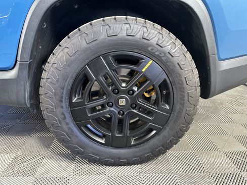 Used 2022 Rivian R1T Launch Edition image 10
