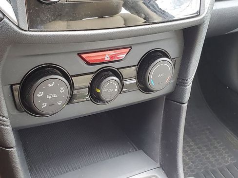 Used 2017 Subaru Impreza 2.0i Premium image 27