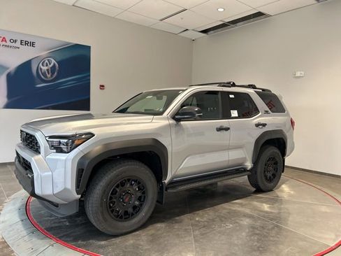New 2026 Toyota 4Runner TRD Off-Road Premium AWD/4WD image 2
