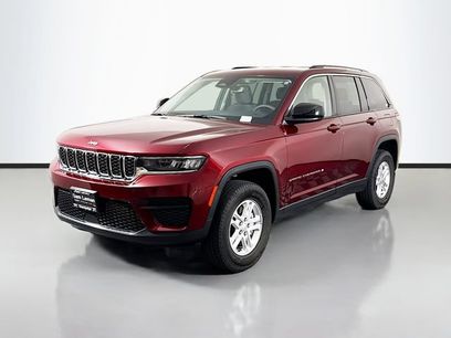 Used 2023 Jeep Grand Cherokee Laredo