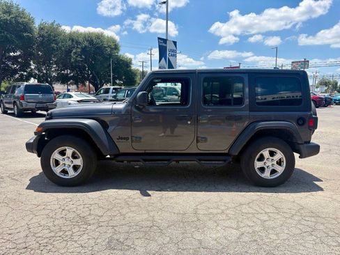 Used 2023 Jeep Wrangler Unlimited Sport AWD/4WD image 8