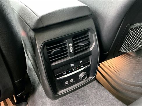 Used 2020 BMW 330i Sedan w/ Premium Package image 34