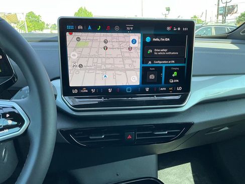 New 2026 Volkswagen ID.4 Pro S Plus AWD/4WD image 18