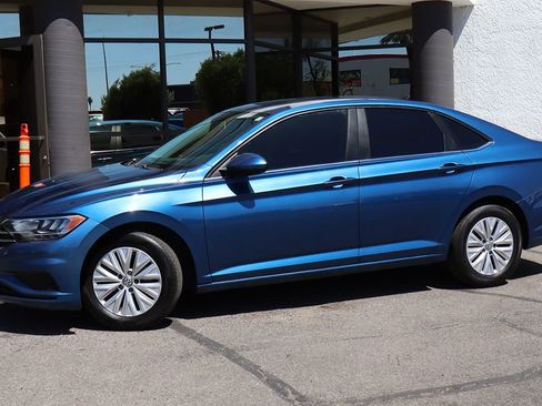 Used 2019 Volkswagen Jetta S FWD image 4