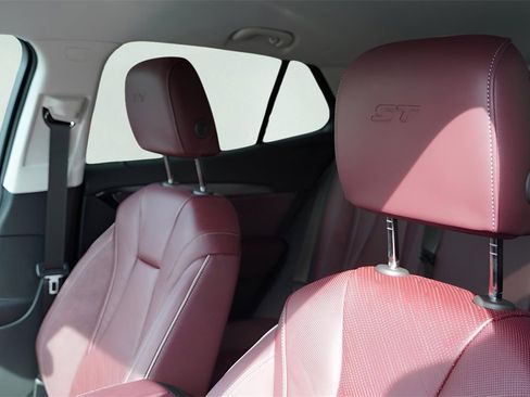 New 2026 Buick Envision Sport Touring image 10