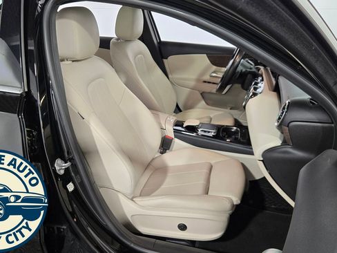 Used 2019 Mercedes-Benz A 220 4MATIC image 35