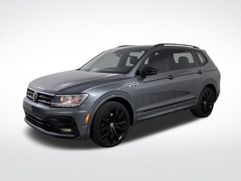 Used 2020 Volkswagen Tiguan SE R-Line FWD image 38