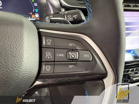 Used 2022 Jeep Grand Cherokee Trailhawk w/ Luxury Tech Group III AWD/4WD image 10