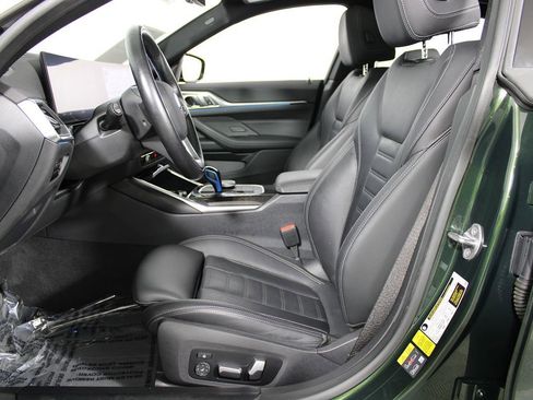 Used 2022 BMW i4 eDrive40 w/ Premium Package image 9