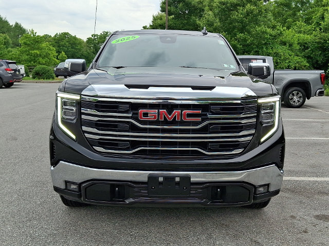 Used 2025 GMC Sierra 1500 SLT AWD/4WD image 2