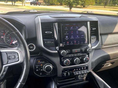 Used 2020 RAM 1500 Big Horn AWD/4WD image 6