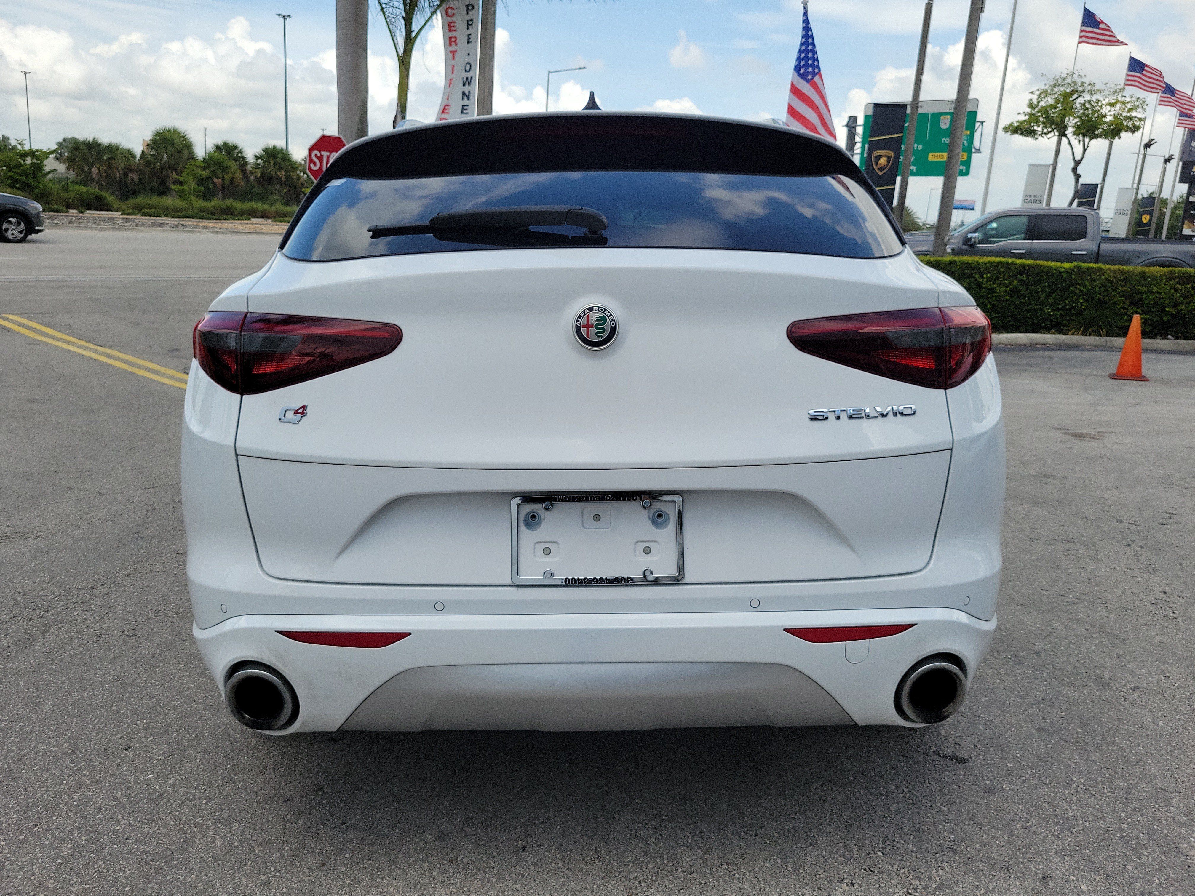 Used 2021 Alfa Romeo Stelvio Ti w/ Active Assist 2 Package TI AWD/4WD image 6