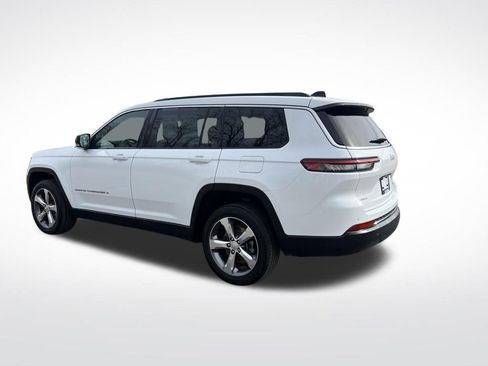 Used 2024 Jeep Grand Cherokee L Limited image 3