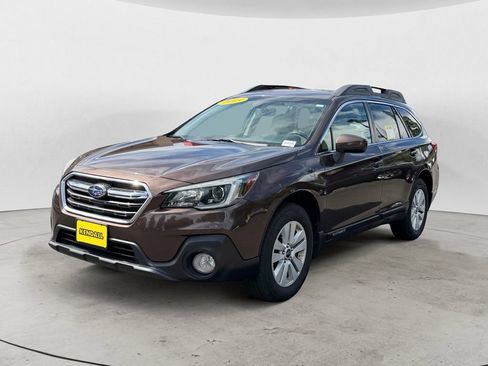 Used 2019 Subaru Outback 2.5i Premium w/ Popular Package #2 AWD/4WD image 1