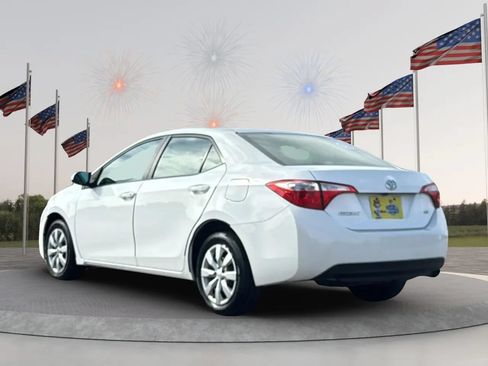 Used 2015 Toyota Corolla LE FWD image 6