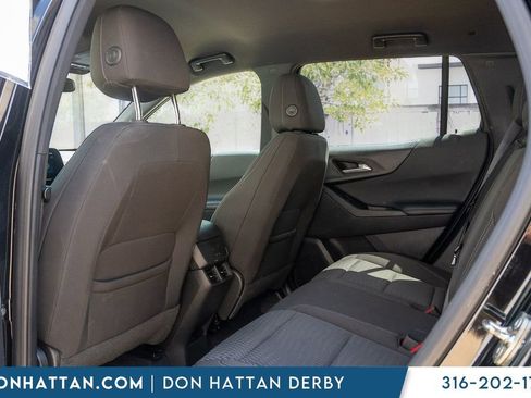 Used 2025 Chevrolet Equinox LT FWD image 18