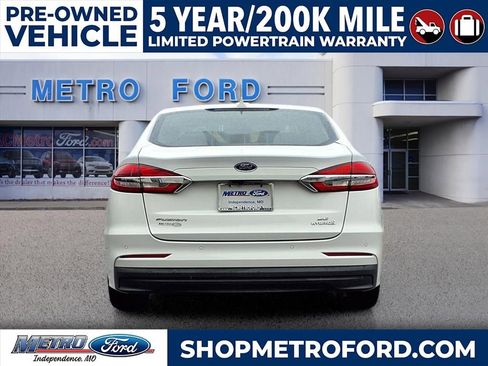 Used 2019 Ford Fusion SE image 5