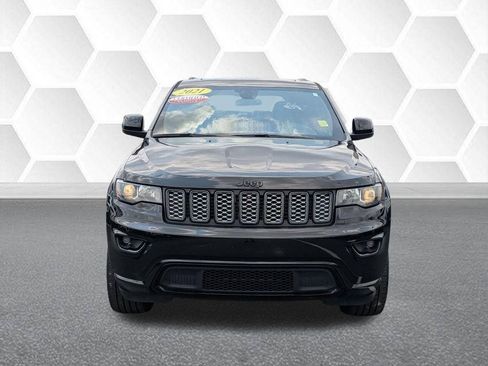Certified 2021 Jeep Grand Cherokee Laredo X AWD/4WD image 8