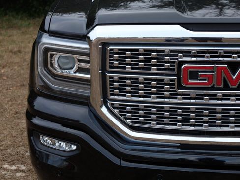 Used 2017 GMC Sierra 1500 Denali image 27
