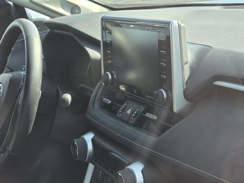 Certified 2020 Toyota RAV4 XLE Premium AWD/4WD image 12