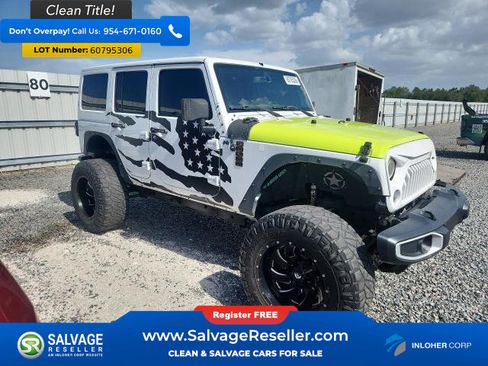 Used 2015 Jeep Wrangler Unlimited Sahara AWD/4WD image 5