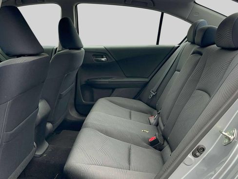 Used 2017 Honda Accord LX image 9