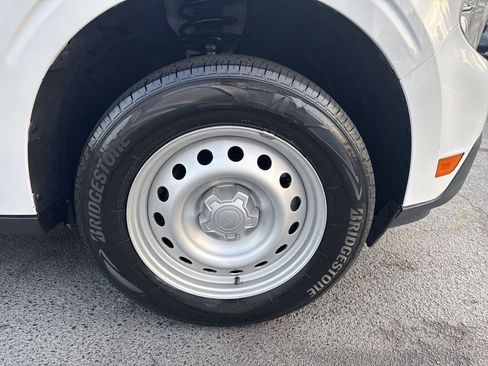 Used 2022 Ford Maverick XL image 10