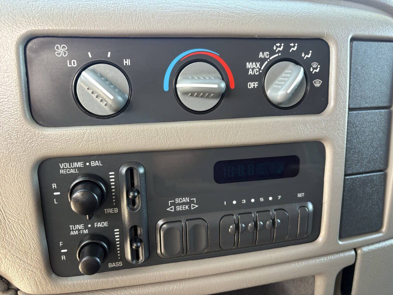 Used 2003 Chevrolet Astro Passenger AWD image 35