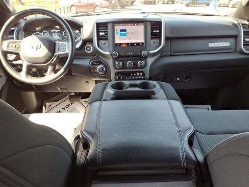 Used 2022 RAM 1500 Big Horn AWD/4WD image 12