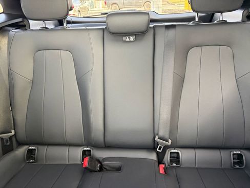 Used 2021 Mercedes-Benz GLA 250 4MATIC image 23