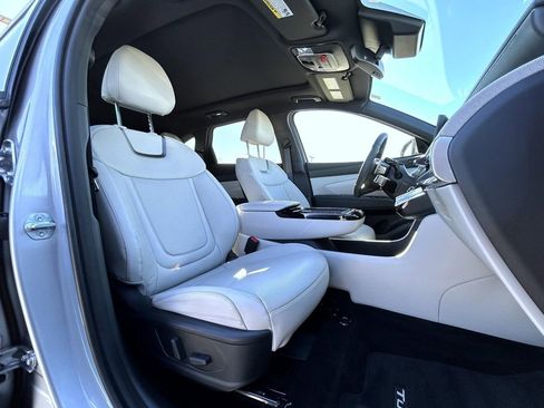 Used 2026 Hyundai Tucson Limited w/ Tow & Go Package image 17