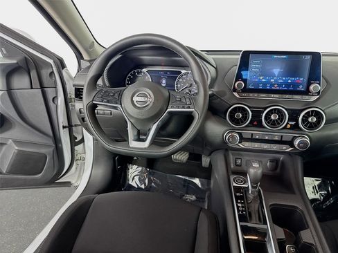 Used 2024 Nissan Sentra SV FWD image 21