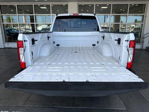 Used 2019 Ford F250 Lariat w/ Lariat Value Package AWD/4WD image 15