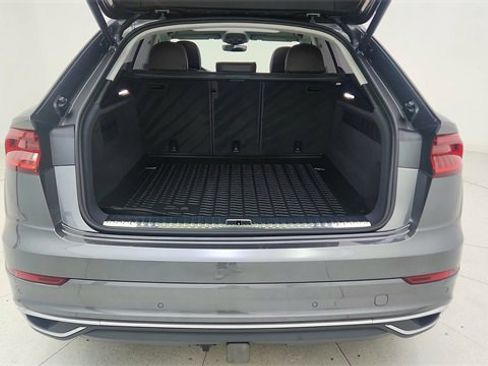 Used 2023 Audi Q8 Prestige w/ Prestige Package image 14