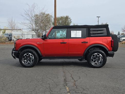 Used 2022 Ford Bronco Black Diamond image 5