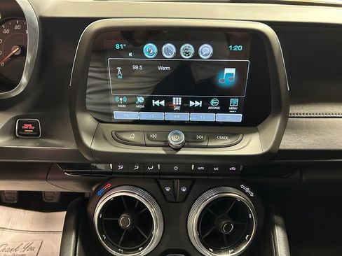Used 2016 Chevrolet Camaro SS RWD image 18