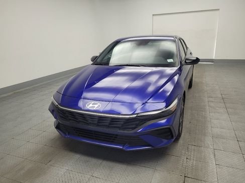 Used 2025 Hyundai Elantra Sport FWD image 15