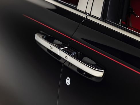 Used 2019 Rolls-Royce Phantom Sedan image 72