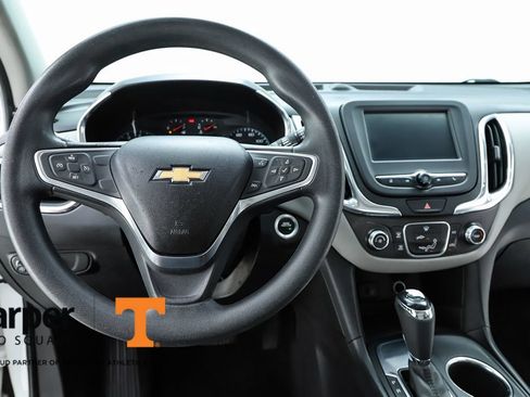 Used 2018 Chevrolet Equinox LS FWD image 20