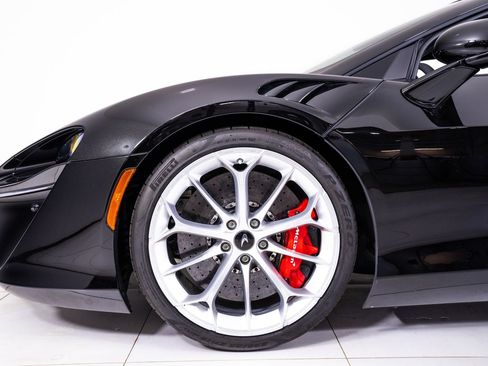 Used 2024 McLaren Artura RWD image 14