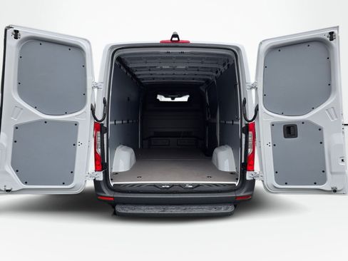 New 2026 Mercedes-Benz Sprinter 2500 image 15