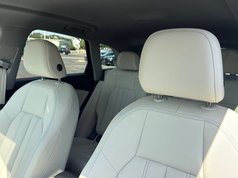 Certified 2025 Audi Q5 Premium w/ Convenience Package AWD/4WD image 12