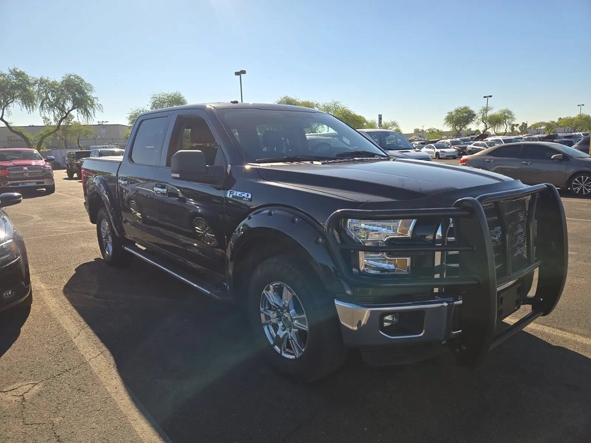 Used 2016 Ford F150 XLT w/ Equipment Group 302A Luxury AWD/4WD image 5