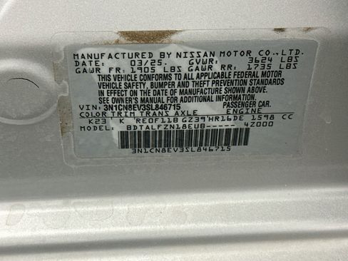 Used 2025 Nissan Versa SV FWD image 12