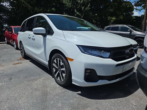 Used 2026 Honda Odyssey EX-L image 2