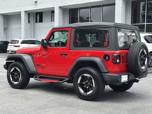 Used 2022 Jeep Wrangler Sport AWD/4WD image 3